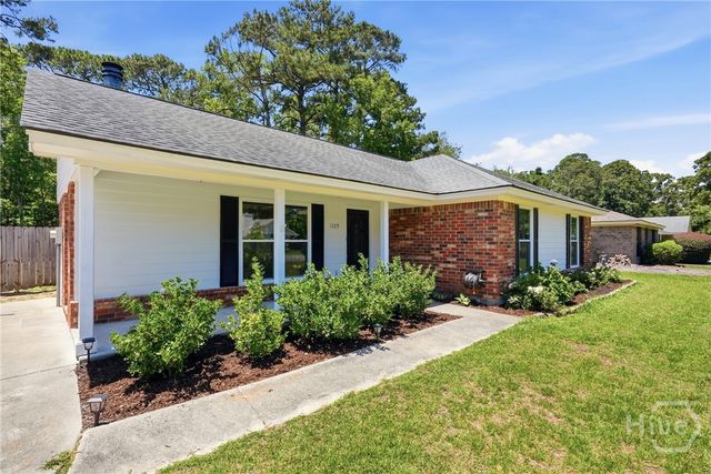 1329 Pine Ridge Drive, Savannah, GA 31406