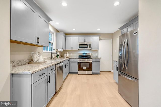 10303 NANTUCKET CT, Fairfax, VA 22032