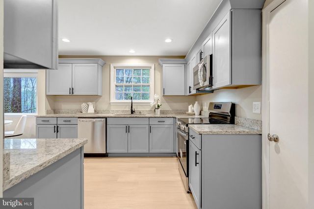 10303 NANTUCKET CT, Fairfax, VA 22032