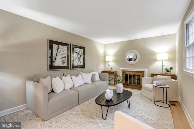 10303 NANTUCKET CT, Fairfax, VA 22032