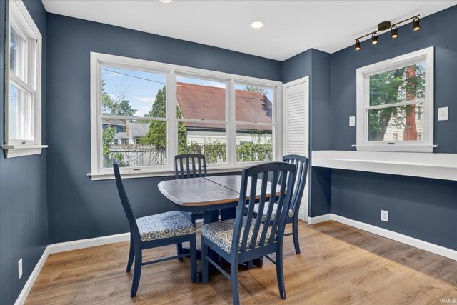 1903 Kessler Boulevard, South Bend, IN 46616