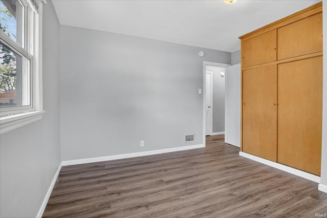 1903 Kessler Boulevard, South Bend, IN 46616