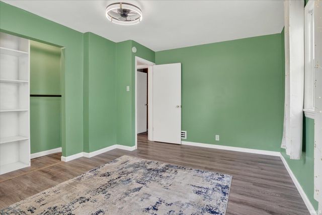 1903 Kessler Boulevard, South Bend, IN 46616