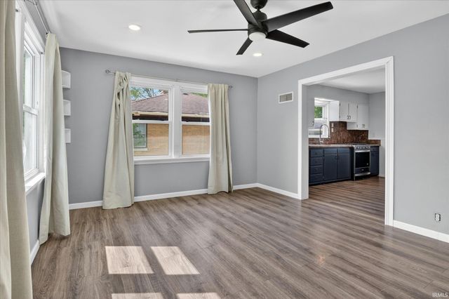 1903 Kessler Boulevard, South Bend, IN 46616