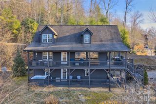 263 S Pinnacle Drive, Burnsville, NC 28714