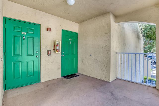 278 Village Boulevard 8208, Tequesta, FL 33469
