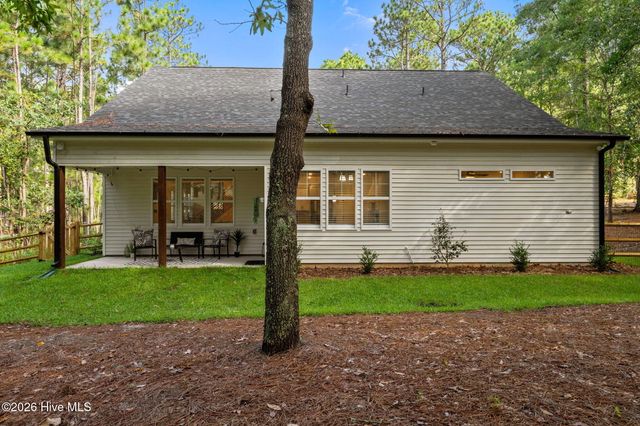 102 Dartmoor Lane, West End, NC 27376