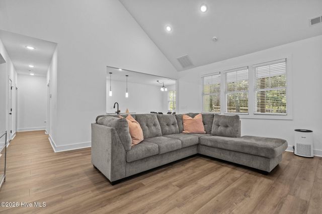 102 Dartmoor Lane, West End, NC 27376