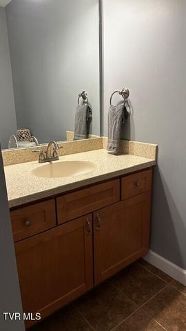 120 Raceday Center Drive Unit 205, Bristol, TN 37620