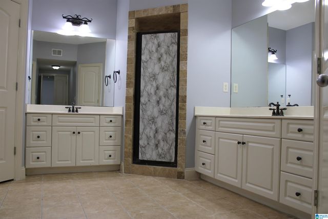 2016 ARBOR HILL PARKWAY, Hoover, AL 35244