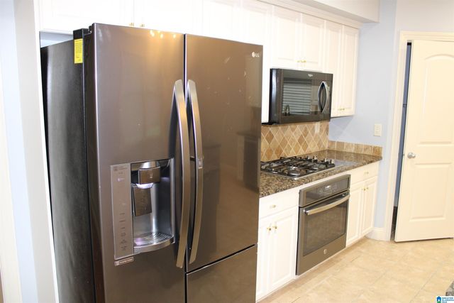 2016 ARBOR HILL PARKWAY, Hoover, AL 35244