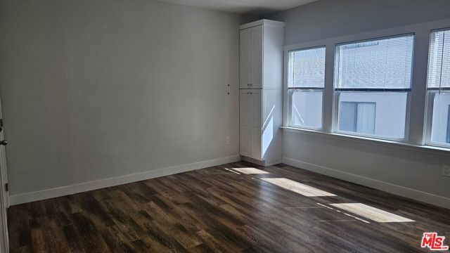 833 S Catalina Street, Los Angeles, CA 90005