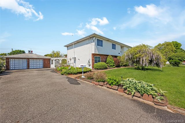 1540 7th Street, West Babylon, NY 11704