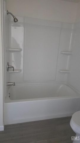 65 Eagle Lane, Bakersfield, CA 93308