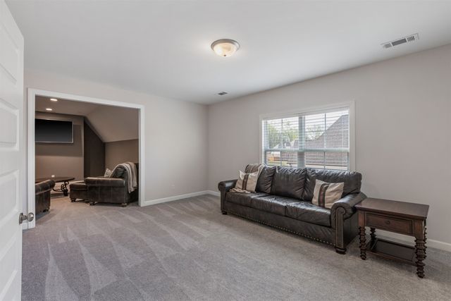 4921 MAPLE WALK DR, Lakeland, TN 38002