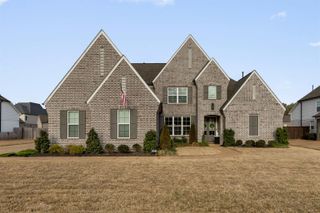 4921 MAPLE WALK DR, Lakeland, TN 38002