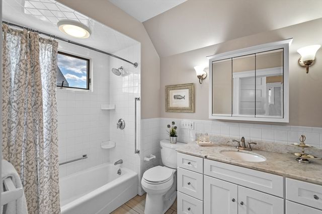 2 Ellis Terrace, Swampscott, MA 01907