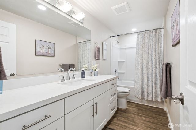 17245 SE 262nd Street, Covington, WA 98042