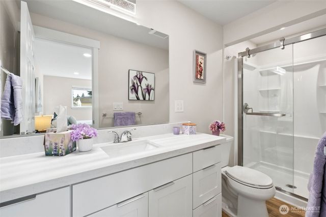 17245 SE 262nd Street, Covington, WA 98042