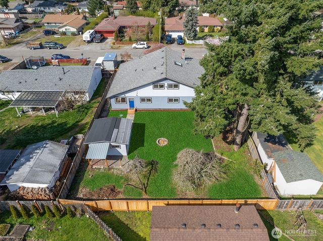 17245 SE 262nd Street, Covington, WA 98042