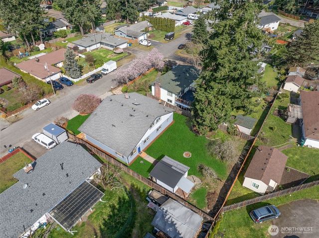 17245 SE 262nd Street, Covington, WA 98042