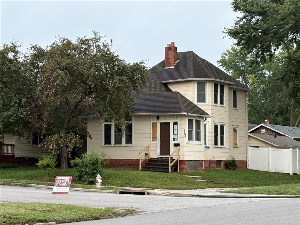 401 S Noyes Boulevard, St Joseph, MO 64501