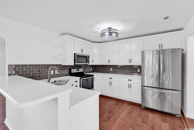 553 Fox Chase Dr., Conway, SC 29527