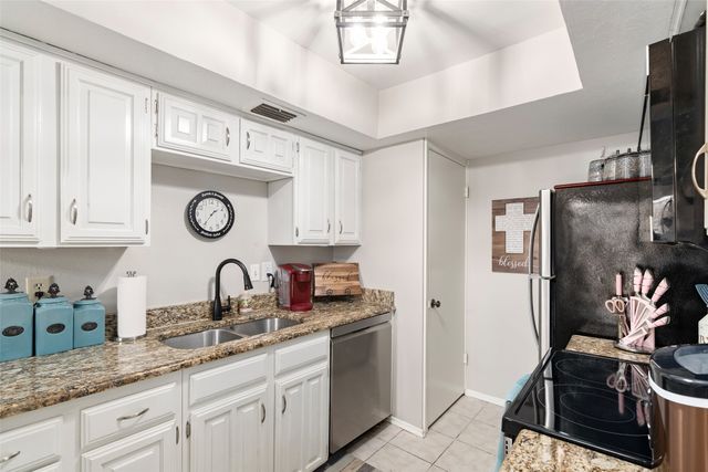 2808 Southern Cross Drive, Garland, TX 75044