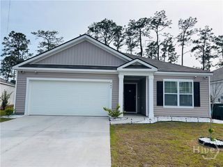 447 Coconut Drive, Bloomingdale, GA 31302