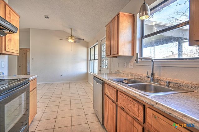 216 Bronc Drive, Copperas Cove, TX 76522