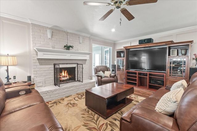 615 Abbotswood Court, Katy, TX 77450