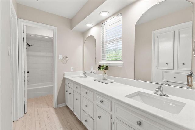 615 Abbotswood Court, Katy, TX 77450