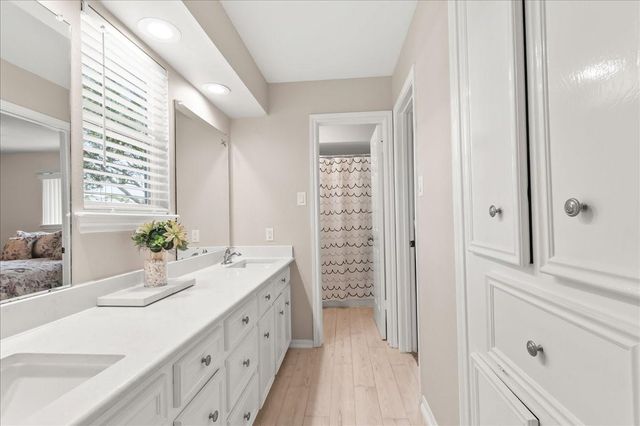 615 Abbotswood Court, Katy, TX 77450