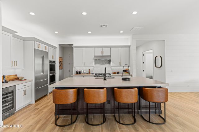 17669 W GUTHRIE Street, Surprise, AZ 85388