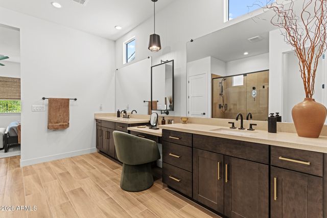 17669 W GUTHRIE Street, Surprise, AZ 85388