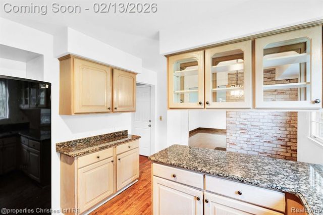 3014 Caswell Drive, Troy, MI 48084