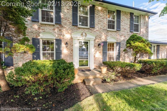 3014 Caswell Drive, Troy, MI 48084