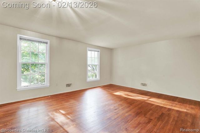 3014 Caswell Drive, Troy, MI 48084