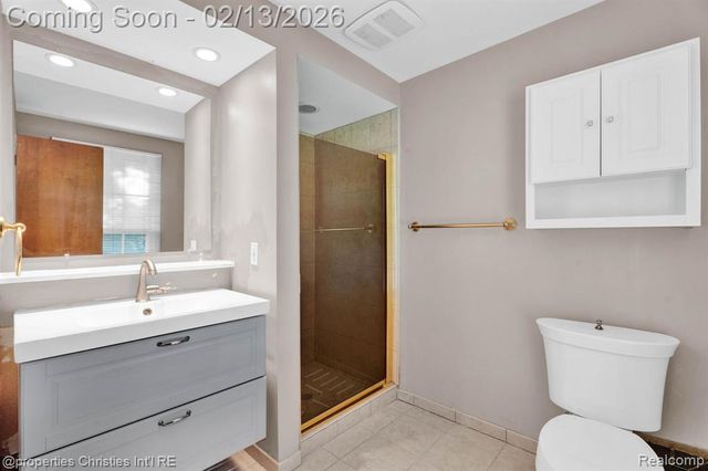 3014 Caswell Drive, Troy, MI 48084