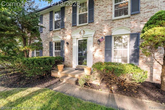 3014 Caswell Drive, Troy, MI 48084