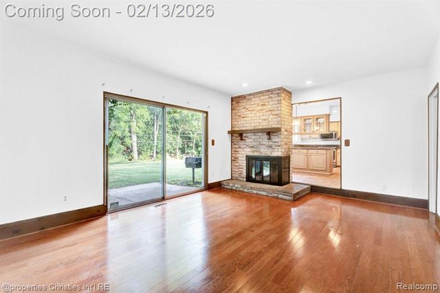 3014 Caswell Drive, Troy, MI 48084