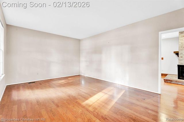 3014 Caswell Drive, Troy, MI 48084