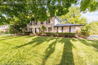 3014 Caswell Drive, Troy, MI 48084