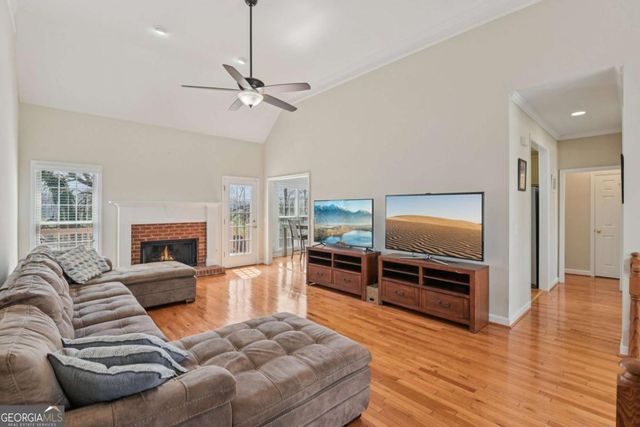 26 Hampton Lane, Cartersville, GA 30120