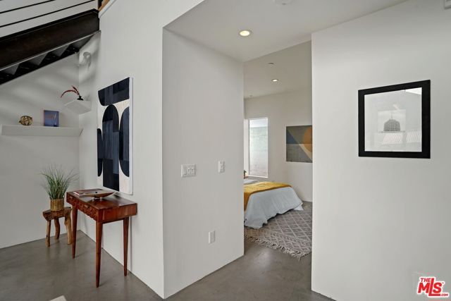 803 Wilcox Avenue 10, Los Angeles, CA 90038