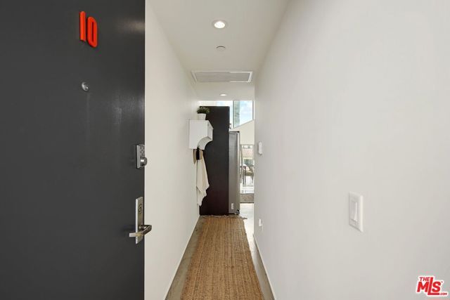 803 Wilcox Avenue 10, Los Angeles, CA 90038