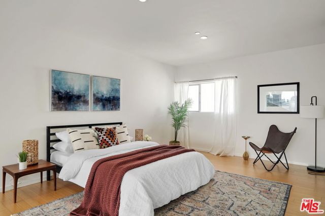 803 Wilcox Avenue 10, Los Angeles, CA 90038