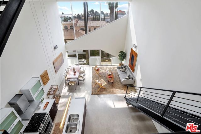 803 Wilcox Avenue 10, Los Angeles, CA 90038
