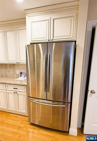 378 S Terhune Avenue, Paramus, NJ 07652