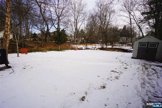 378 S Terhune Avenue, Paramus, NJ 07652